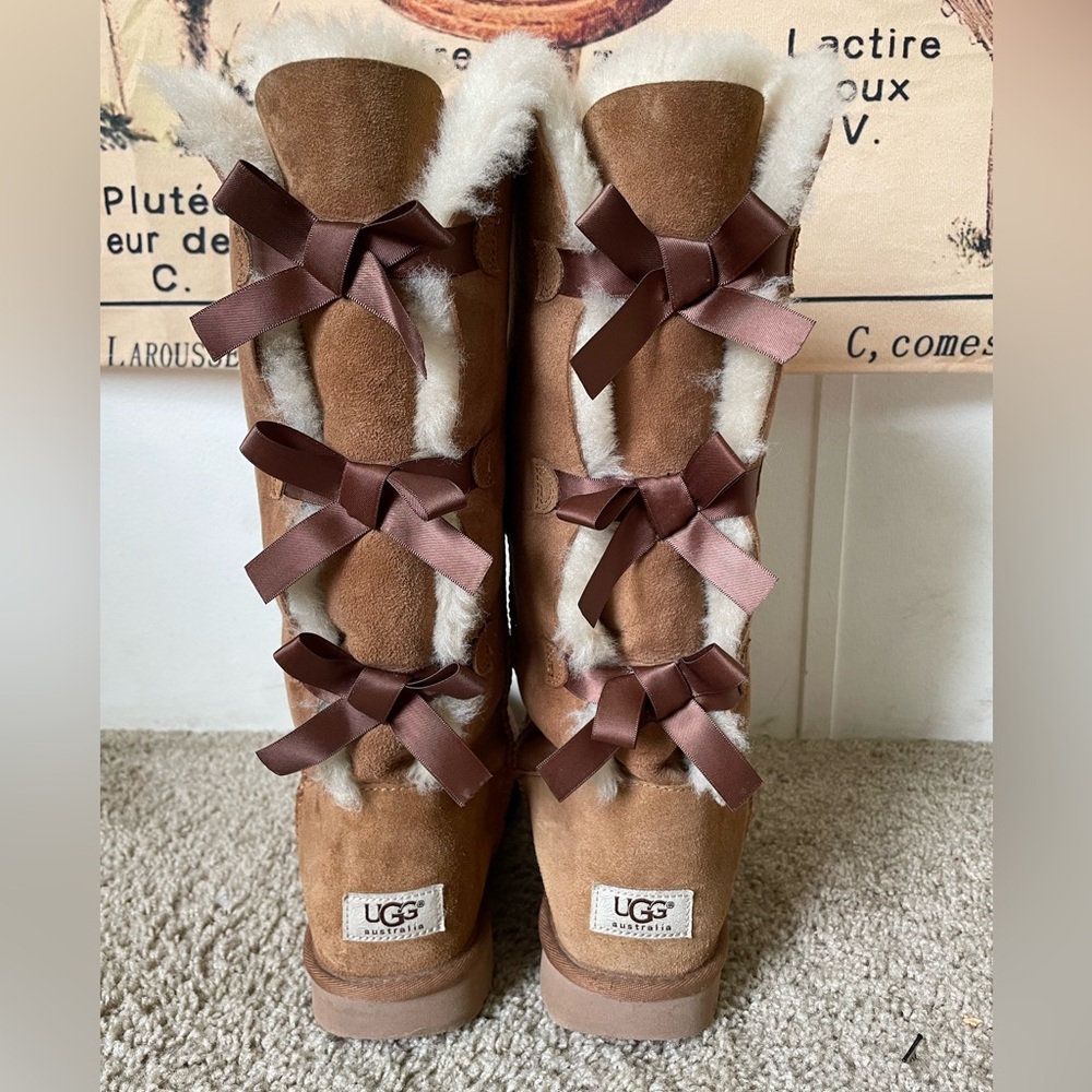 Ugg Bailey boots size 10